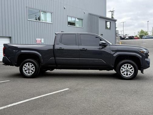 UNDERGROUND 2025 Toyota Tacoma SR5