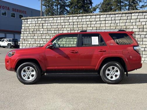 2024 Toyota 4Runner SR5 Premium