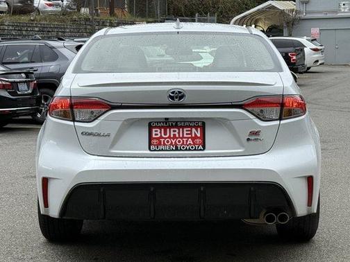 2025 Toyota Corolla Hybrid SE