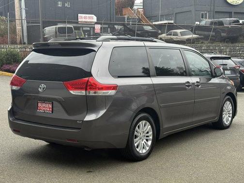 2014 Toyota Sienna XLE