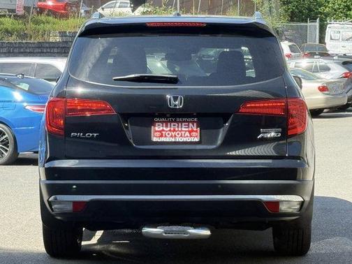 Crystal Black Pearl 2017 Honda Pilot Touring