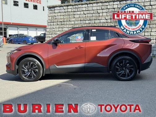 TANDOORI 2026 Toyota C-HR SE