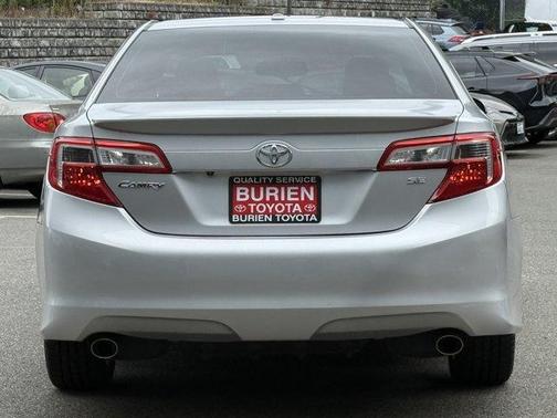 Classic Silver Metallic 2013 Toyota Camry SE