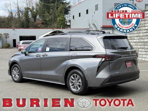 Metal 2026 Toyota Sienna LE