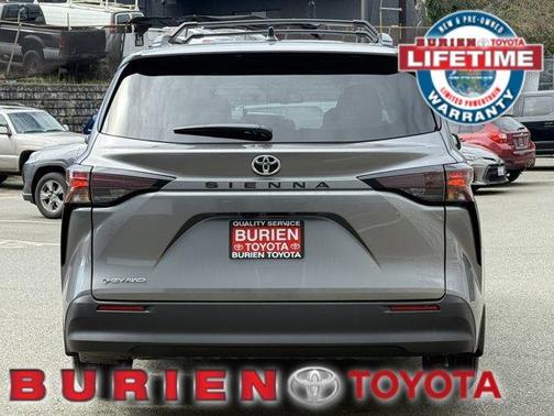 Metal 2026 Toyota Sienna LE