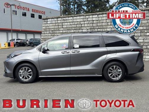 Metal 2026 Toyota Sienna LE