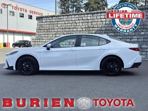 Ice 2026 Toyota Camry SE
