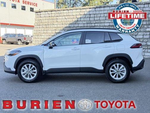 2026 Toyota Corolla Cross LE