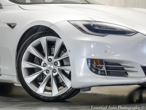 2019 Tesla Model S Standard Range