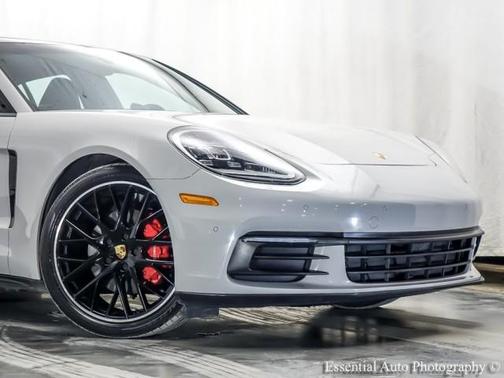 2020 Porsche Panamera 4