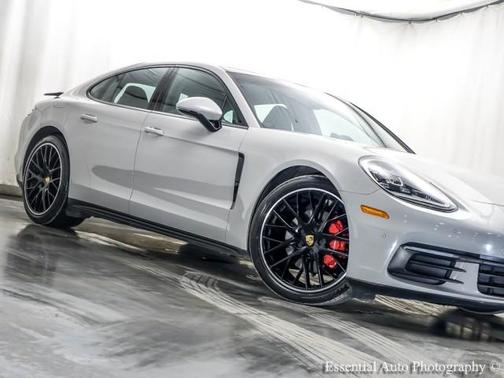 2020 Porsche Panamera 4