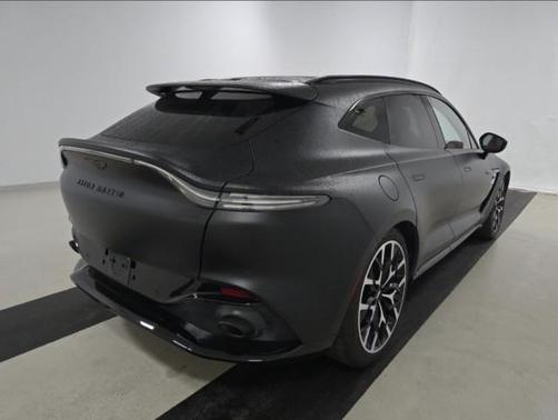 2021 Aston Martin DBX Base