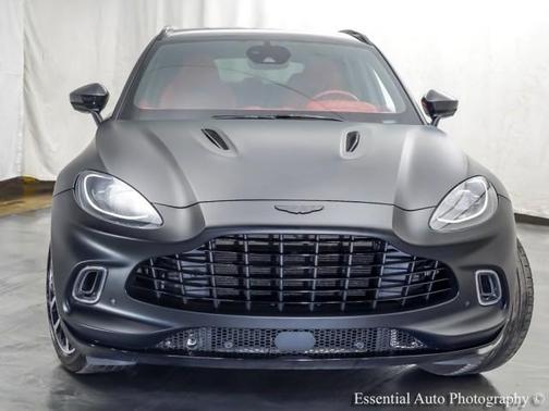 2021 Aston Martin DBX Base