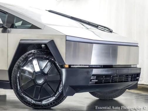 2024 Tesla Cybertruck Cyberbeast
