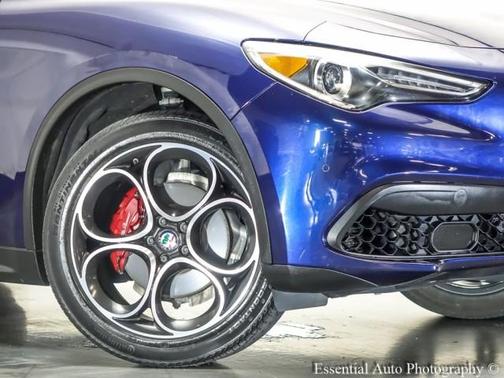 2019 Alfa Romeo Stelvio Ti Sport