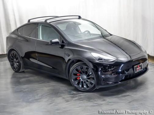 Black 2023 Tesla Model Y Performance