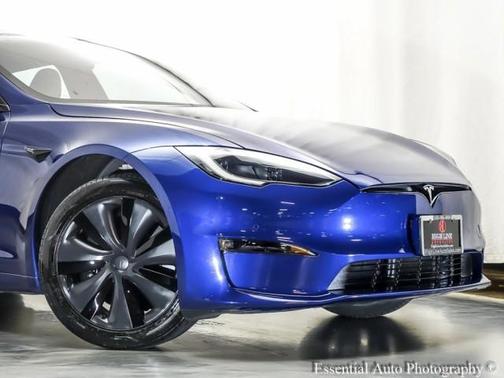 2022 Tesla Model S Base
