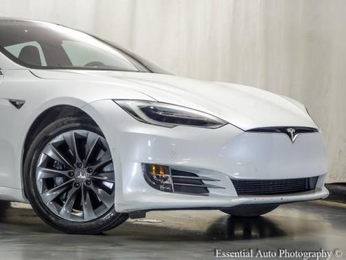 2020 Tesla Model S Long Range Plus