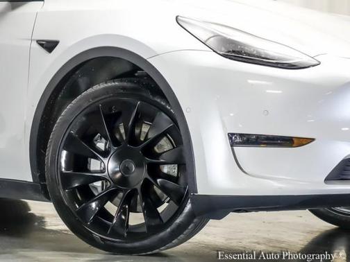 2020 Tesla Model Y Long Range