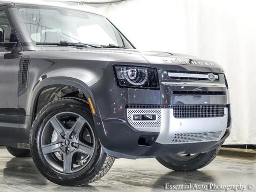 2021 Land Rover Defender 110 SE