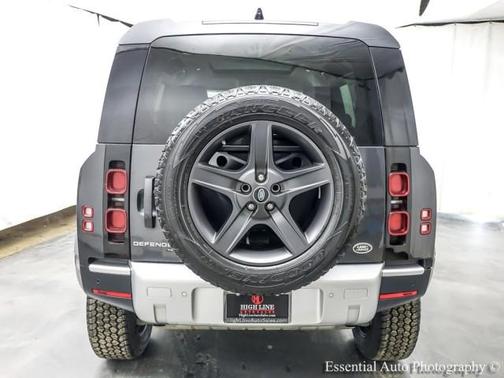 2021 Land Rover Defender 110 SE