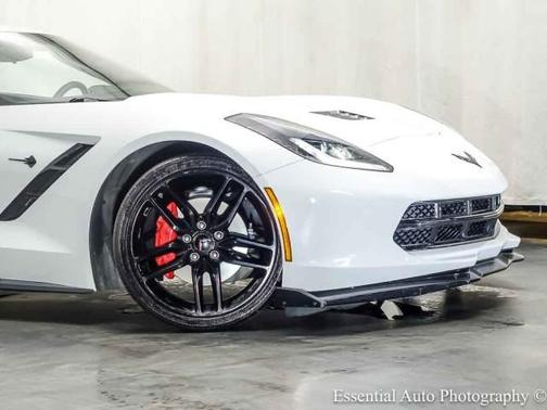 Arctic White 2019 Chevrolet Corvette Stingray