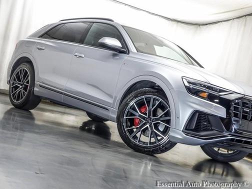 2019 Audi Q8 Premium Plus