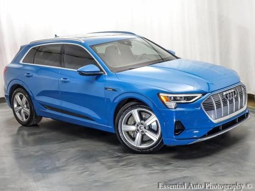 2019 Audi e-tron quattro Premium Plus