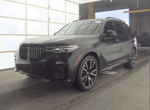 Matte Black 2022 BMW X7 xDrive40i