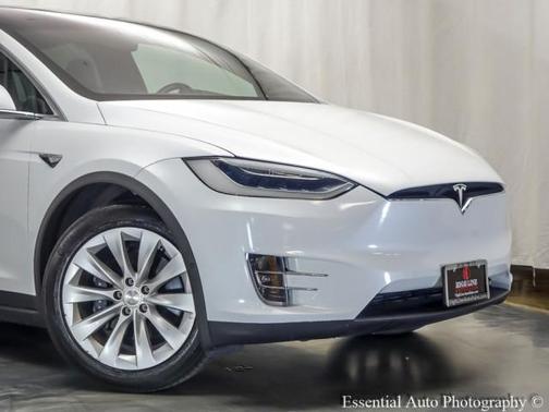 2017 Tesla Model X 75D