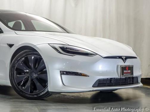 2022 Tesla Model S Base