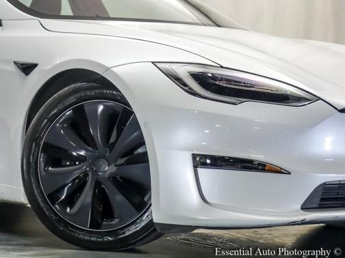 2022 Tesla Model S Base