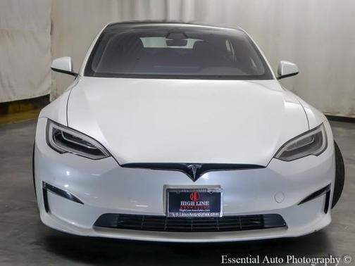 2022 Tesla Model S Base
