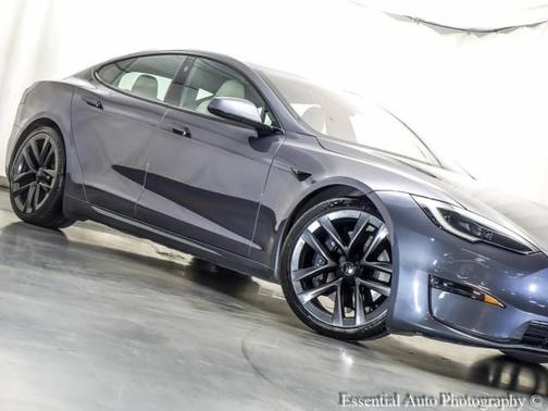 2022 Tesla Model S Base