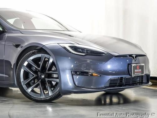 2022 Tesla Model S Base