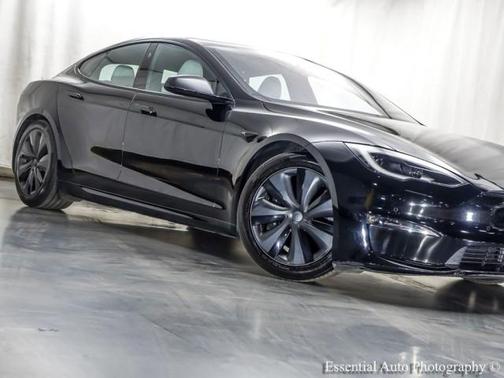 Black 2022 Tesla Model S Base