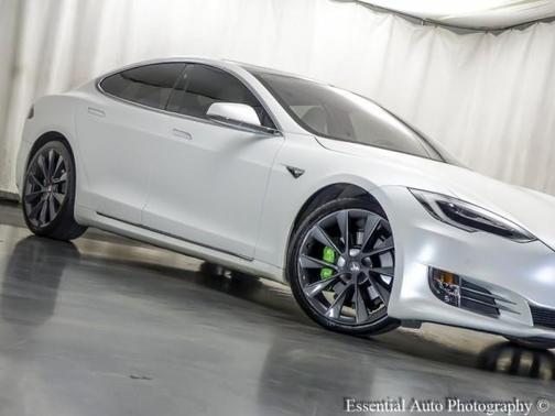 2020 Tesla Model S Performance