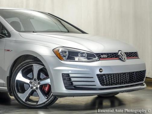 Reflex Silver Metallic 2017 Volkswagen Golf GTI S 4-Door