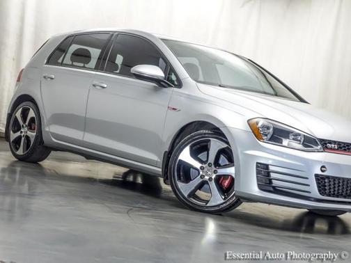 Reflex Silver Metallic 2017 Volkswagen Golf GTI S 4-Door