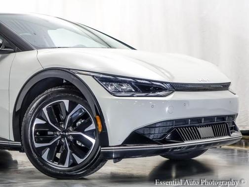 2022 Kia EV6 Wind