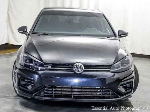 Deep Black Pearl Effect 2019 Volkswagen Golf R 2.0T w/DCC & Navigation
