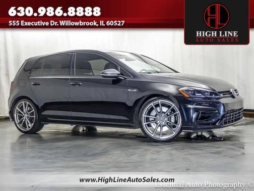 Deep Black Pearl Effect 2019 Volkswagen Golf R 2.0T w/DCC & Navigation