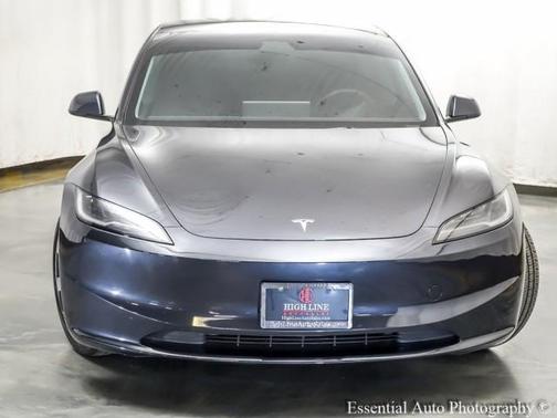 2025 Tesla Model 3 Long Range