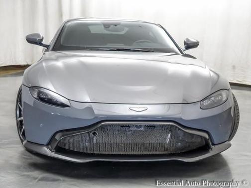 2019 Aston Martin Vantage Base