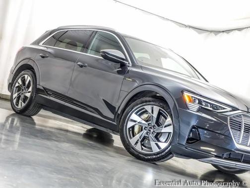 2021 Audi e-tron Premium