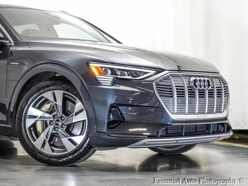 2021 Audi e-tron Premium