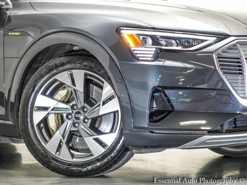 2021 Audi e-tron Premium