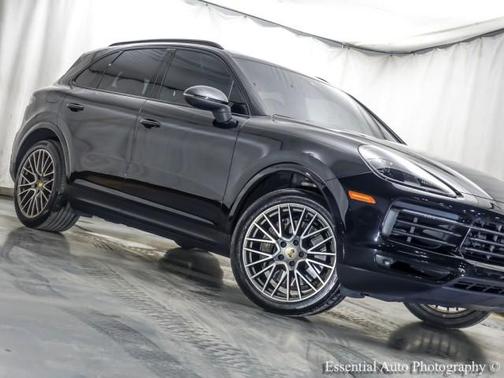 2023 Porsche Cayenne Platinum Edition