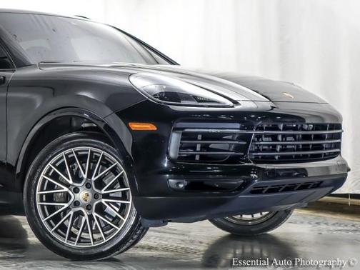 2023 Porsche Cayenne Platinum Edition