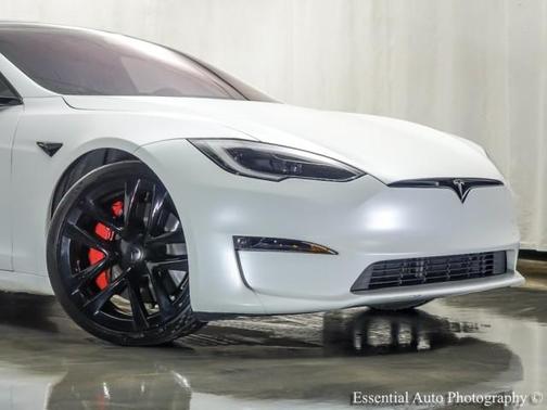 2023 Tesla Model S Plaid